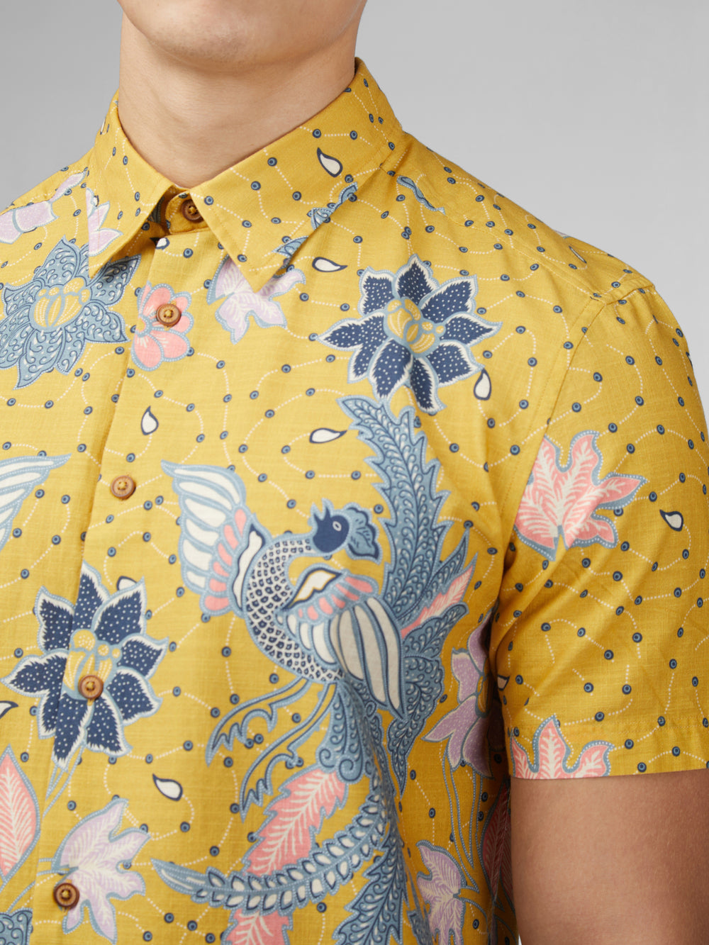 Ben Sherman Signature Abstract Botanical Print Shirts Yellow | 1825937-DJ